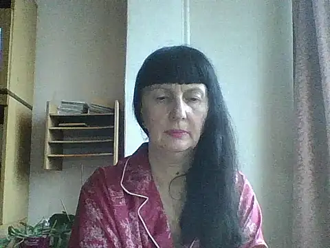 MelanyBanks online show from November 10, 6:29 am