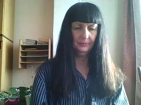 MelanyBanks online show from October 30, 6:23 am