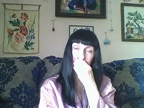 MelanyBanks online show from April 27, 9:51 am