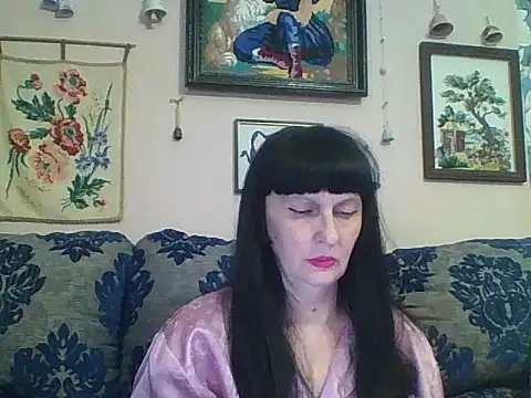 MelanyBanks online show from April 30, 8:32 am