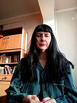 MelanyBanks online show from January 12, 8:43 am