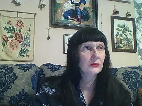 MelanyBanks online show from April 17, 8:06 am