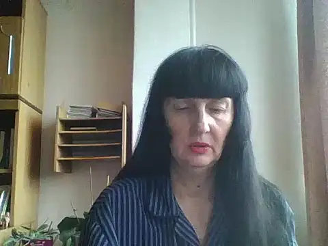 MelanyBanks online show from December 21, 10:28 am