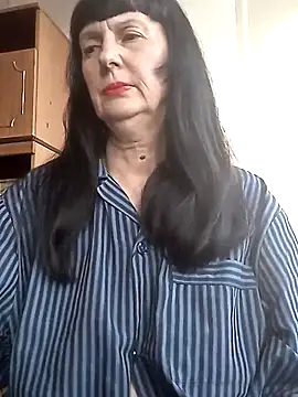 MelanyBanks online show from November 25, 11:32 am