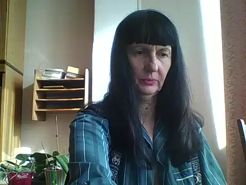 MelanyBanks online show from October 26, 9:42 am