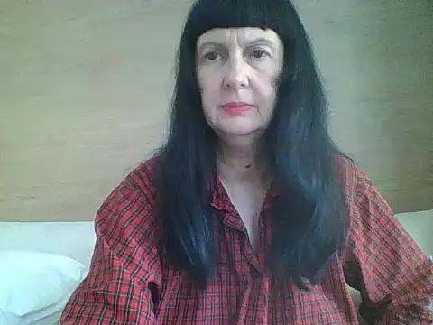 Snapshot of MelanyBanks chatting on June 5, 6:51 am MelanyBanks online show from June 5, 6:51 am