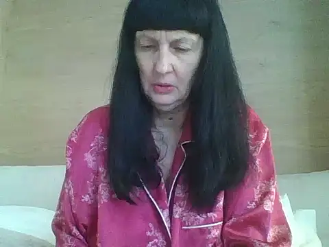 MelanyBanks online show from May 14, 5:59 am