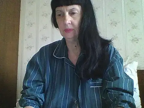 Snapshot of MelanyBanks chatting on June 12, 7:17 am MelanyBanks online show from June 12, 7:17 am