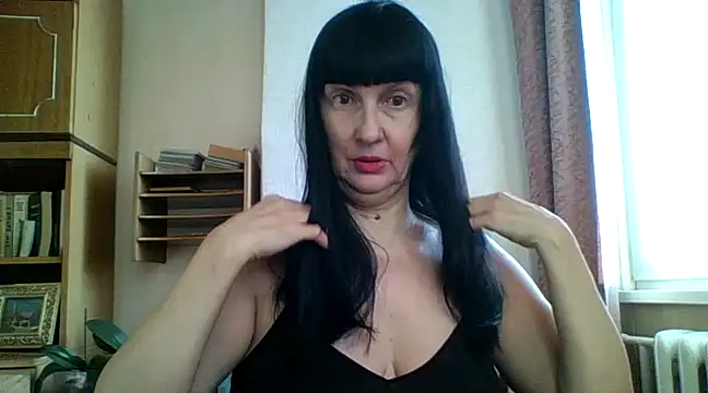 Snapshot of MelanyBanks chatting on March 8, 6:32 am MelanyBanks online show from March 8, 6:32 am