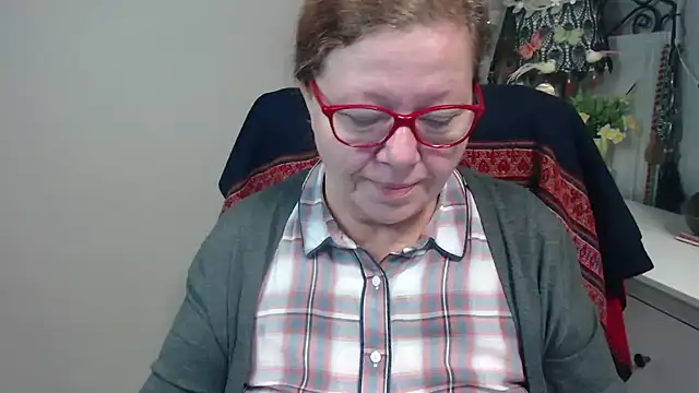 Adelewildx online show from November 13, 4:38 am