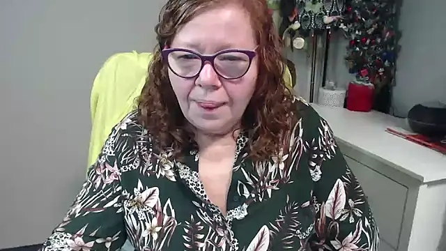 Adelewildx online show from January 15, 5:11 am