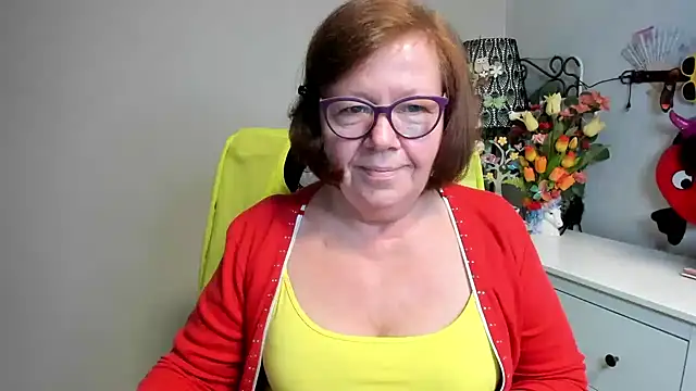 Snapshot of Adelewildx chatting on May 25, 2:11 am Adelewildx online show from May 25, 2:11 am