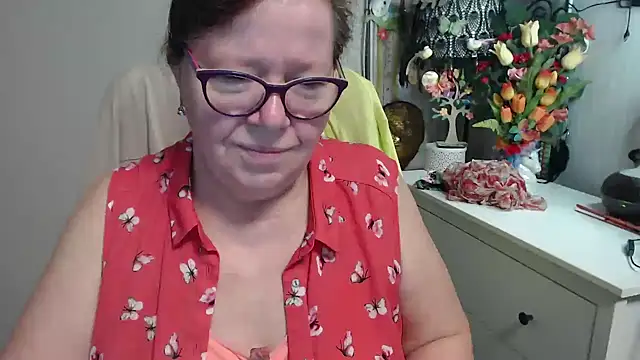 Adelewildx online show from March 16, 5:44 am