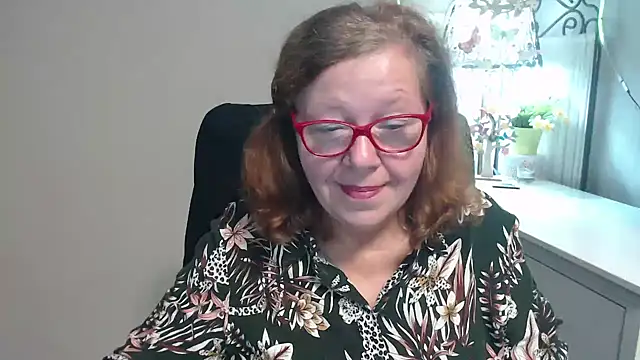 Adelewildx online show from September 25, 3:56 am