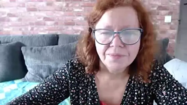 Adelewildx online show from October 12, 10:38 am