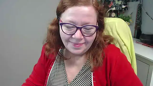 Adelewildx online show from December 4, 4:22 am