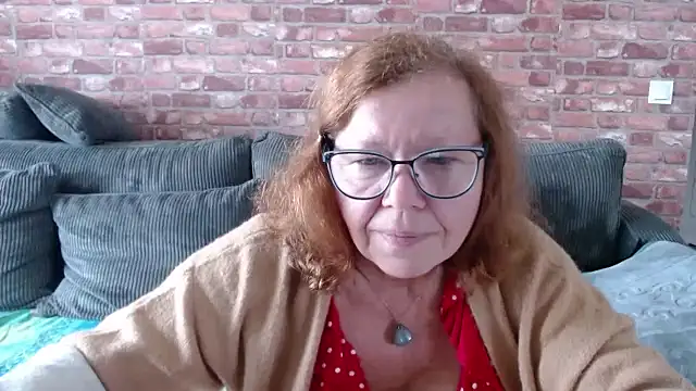 Adelewildx online show from September 14, 8:59 am