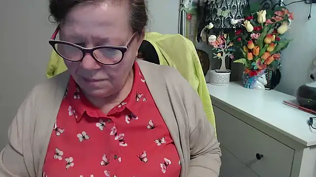 Adelewildx online show from March 16, 4:53 am