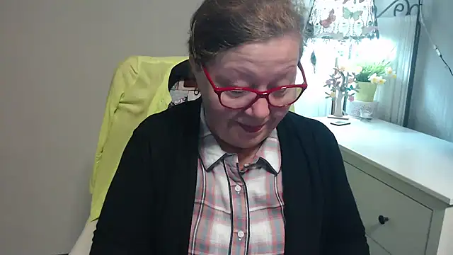 Adelewildx online show from October 1, 3:11 am