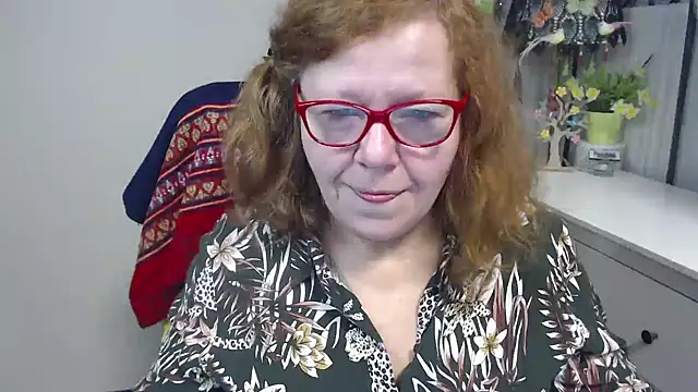 Adelewildx online show from October 29, 4:22 am