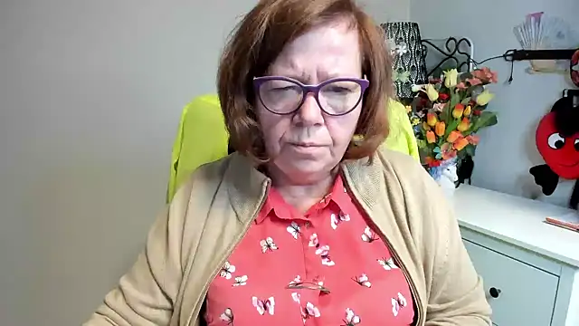Adelewildx online show from June 10, 3:30 am