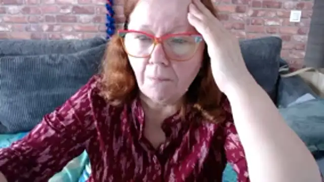 Adelewildx online show from December 17, 11:37 am