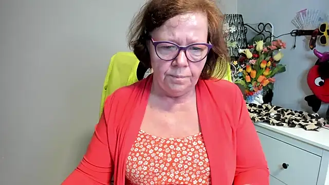 Snapshot of Adelewildx chatting on May 26, 2:09 am Adelewildx online show from May 26, 2:09 am