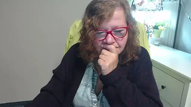 Adelewildx online show from October 2, 2:59 am