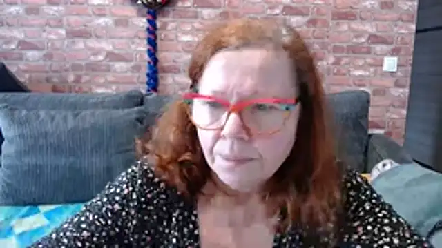 Adelewildx online show from December 21, 12:07 pm