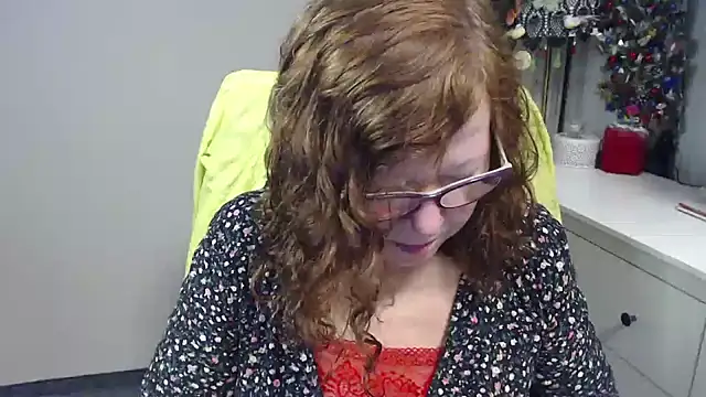 Adelewildx online show from January 12, 5:14 am