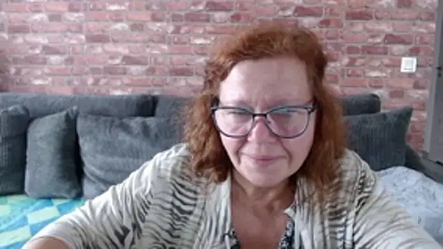 Adelewildx online show from October 11, 11:22 am