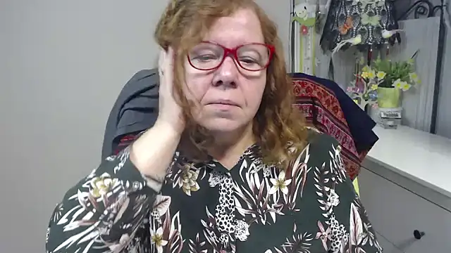 Adelewildx online show from November 4, 4:05 am