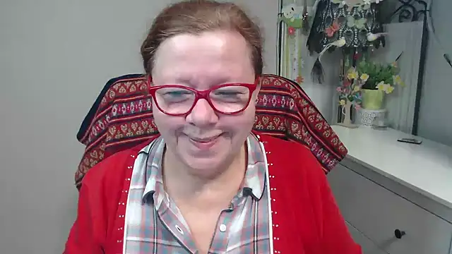 Adelewildx online show from October 20, 3:30 am