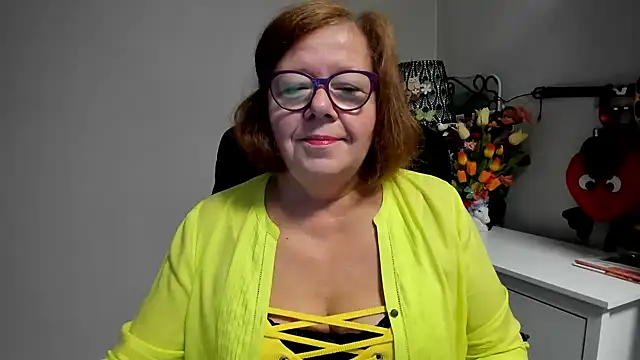Adelewildx online show from July 13, 3:28 am