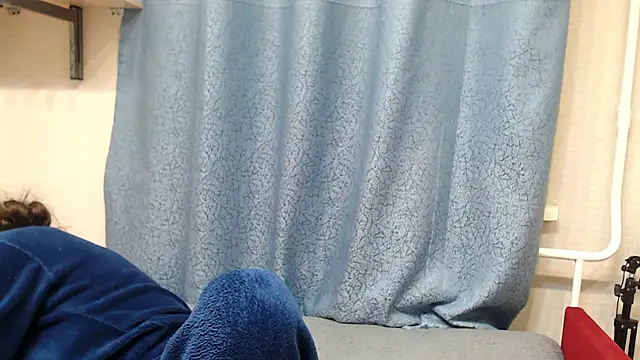 alisacucumber online show from October 22, 4:28 pm