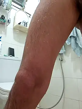 Snapshot of assluv1909 chatting on January 23, 5:21 pm assluv1909 online show from January 23, 5:21 pm