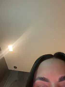 Liiaa online show from March 2, 9:38 am