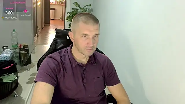 Snapshot of Maribor chatting on October 3, 5:09 am Maribor online show from October 3, 5:09 am