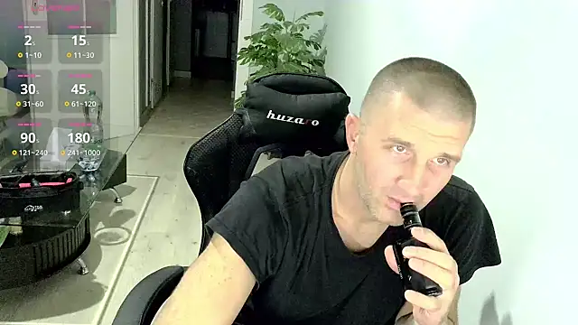 Snapshot of Maribor chatting on October 29, 11:25 pm Maribor online show from October 29, 11:25 pm