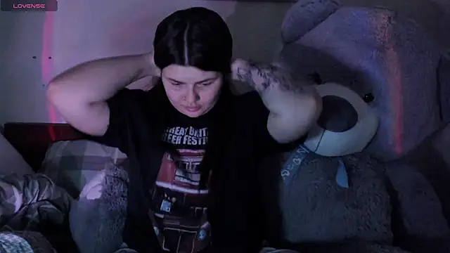 Eva Shameless online show from December 6, 7:28 pm