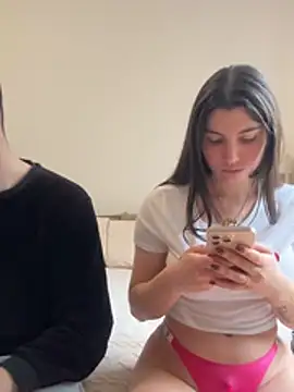 couplepenetration online show from March 1, 9:42 am