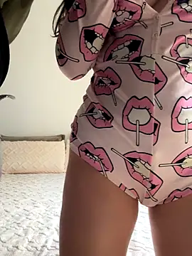 couplepenetration online show from October 16, 8:11 am