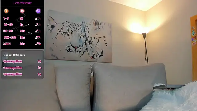 BrennaWalker online show from December 19, 10:06 am