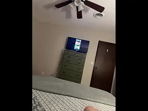 Snapshot of T-MarriedAndMessy-K chatting on March 25, 9:08 am T-MarriedAndMessy-K online show from March 25, 9:08 am