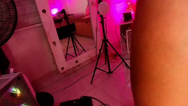 emyli sw  online show from September 24, 3:02 am