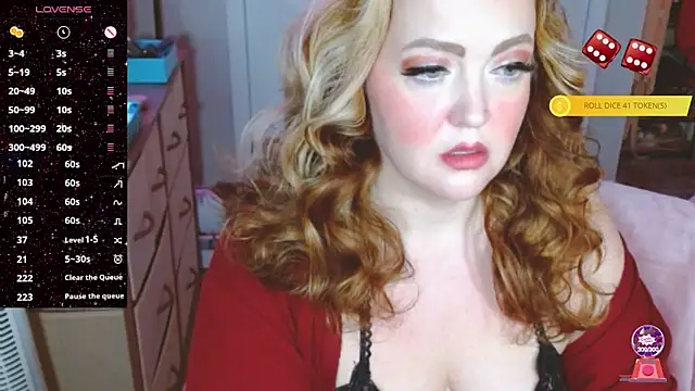 Snapshot of Cateycakes chatting on December 5, 10:36 am Cateycakes online show from December 5, 10:36 am