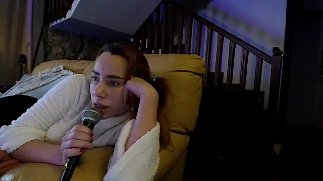 Snapshot of pisswhorelana chatting on January 19, 2:15 am pisswhorelana online show from January 19, 2:15 am