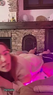 Snapshot of pisswhorelana chatting on January 20, 10:37 pm pisswhorelana online show from January 20, 10:37 pm