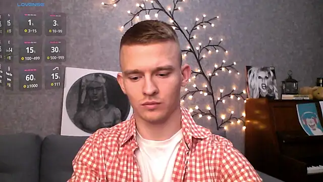 Marvelboy  online show from December 22, 10:58 pm