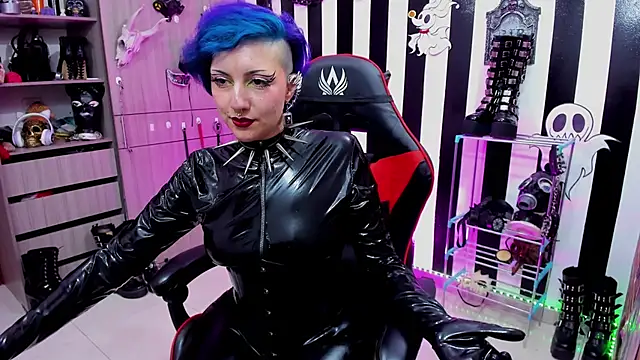 Snapshot of Mistress_Yelena chatting on March 9, 2:29 am Mistress Yelena online show from March 9, 2:29 am